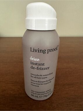 Living Proof No Frizz Instant De-Frizzer Dry Finishing Conditioning Spray 2.8 oz